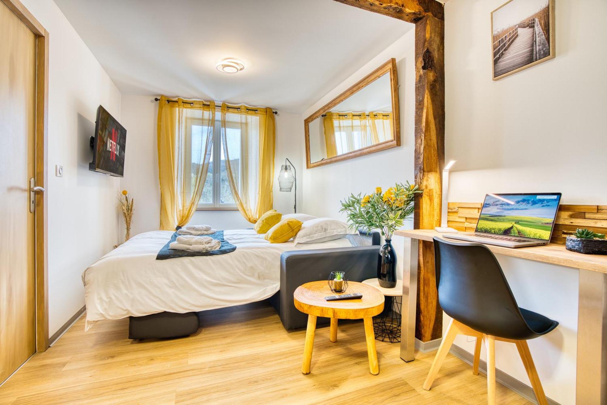 Les Hourtous Netflix Wi-Fi Fibre Terasse 4 Pers Apartment Banassac Ngoại thất bức ảnh